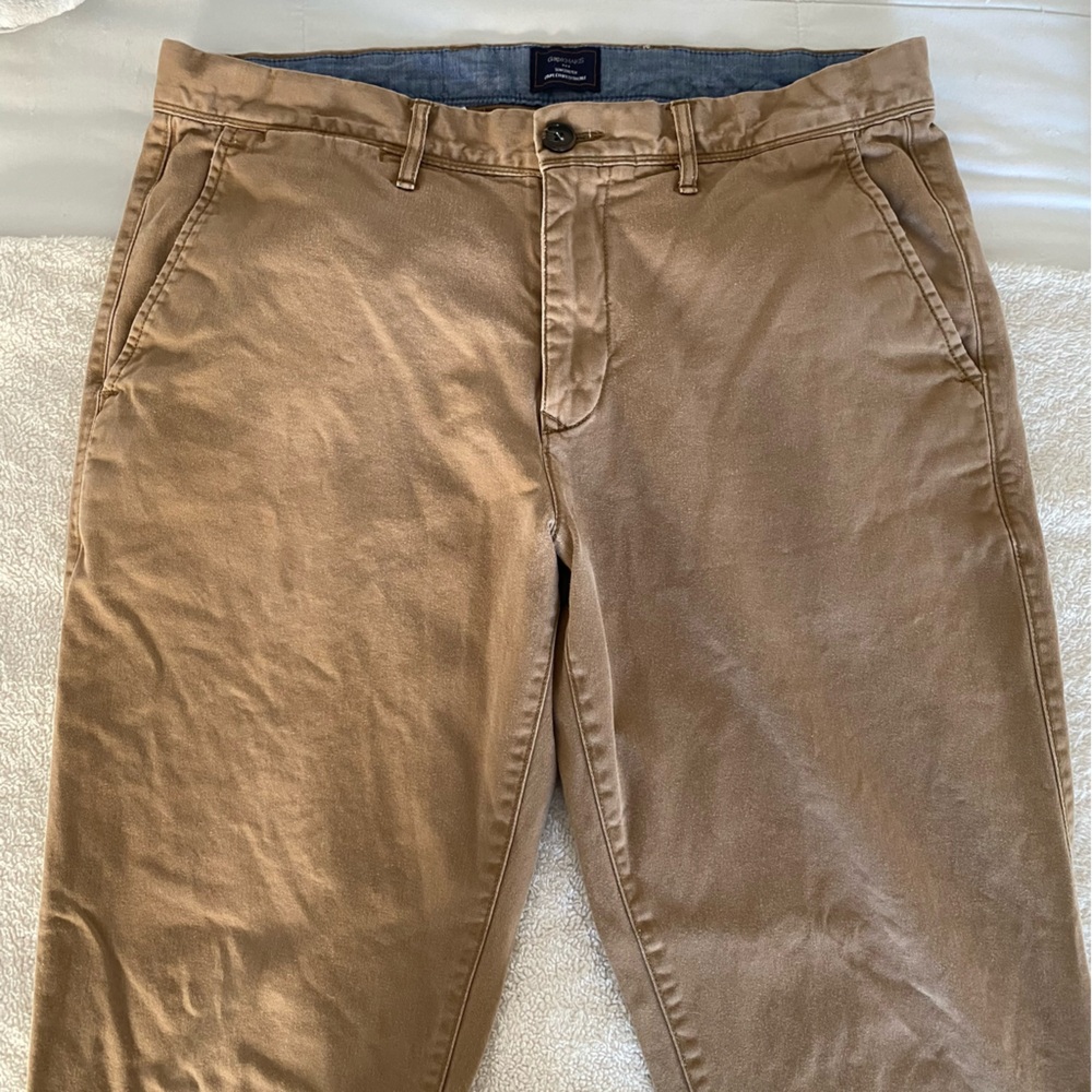 Gap Khakis - Men’s Slim Stretch Pants